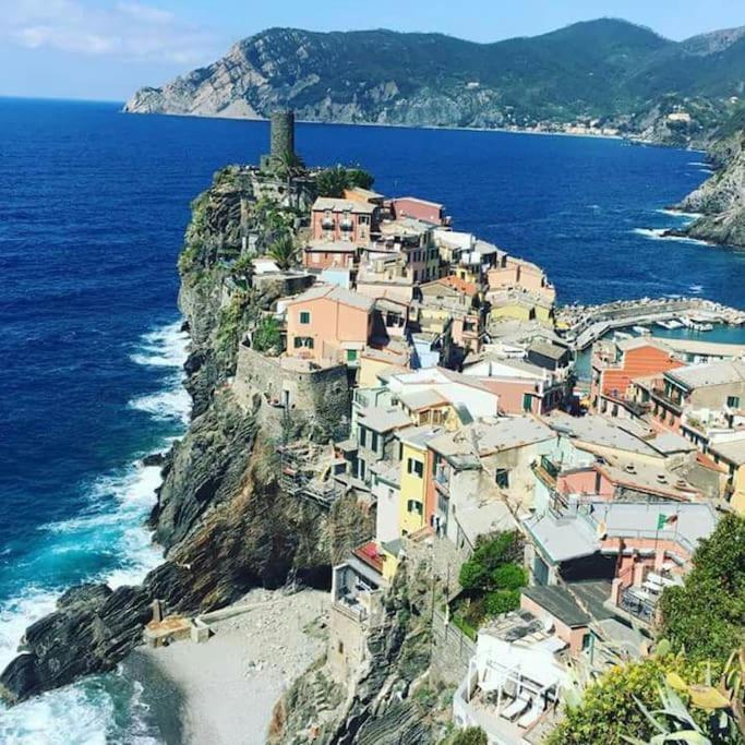 La Casa Del Forziere Verde La Spezia Eksteriør bilde